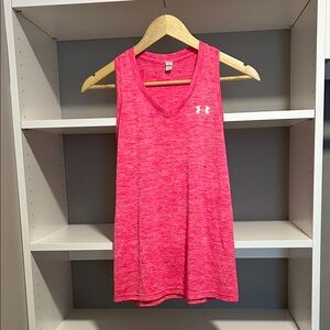 Under Armour Heathered Pink Sleeveless Top*